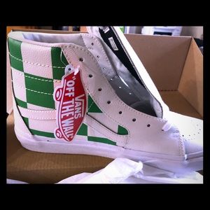 Vans “Off The Wall” Hi Top Leather Sneakers